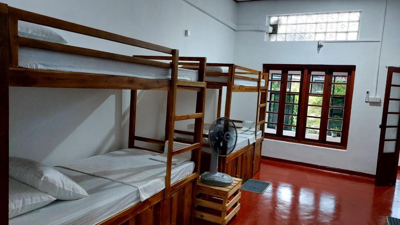 Ceylon Stayz Colombo Buitenkant foto