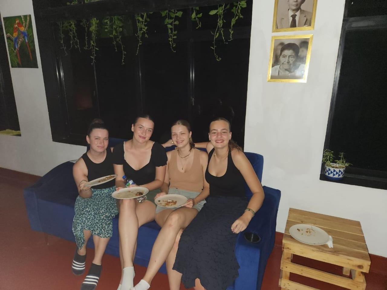 Ceylon Stayz Colombo Buitenkant foto